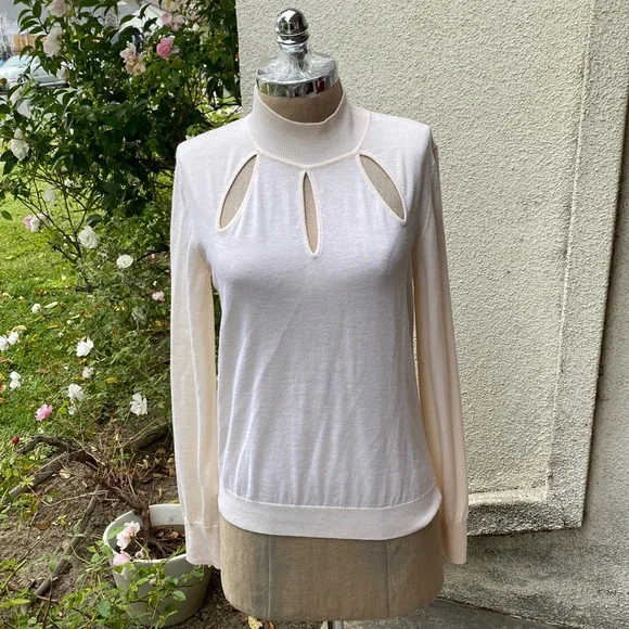 Mugler Paris Extra Fine Wool cream cutout detail stunning luxury sweater - Picture 2 of 12